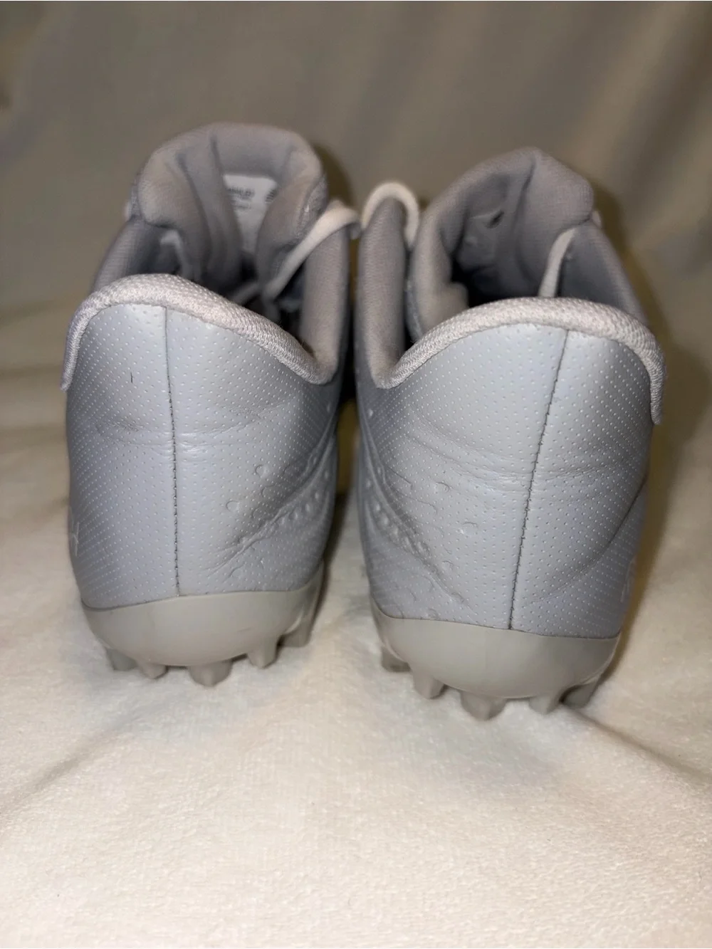 New Balance Men’s Rush Soccer Cleats — Gray & White size 8.5